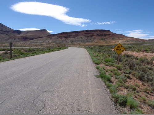 Stop ahead, US 287.